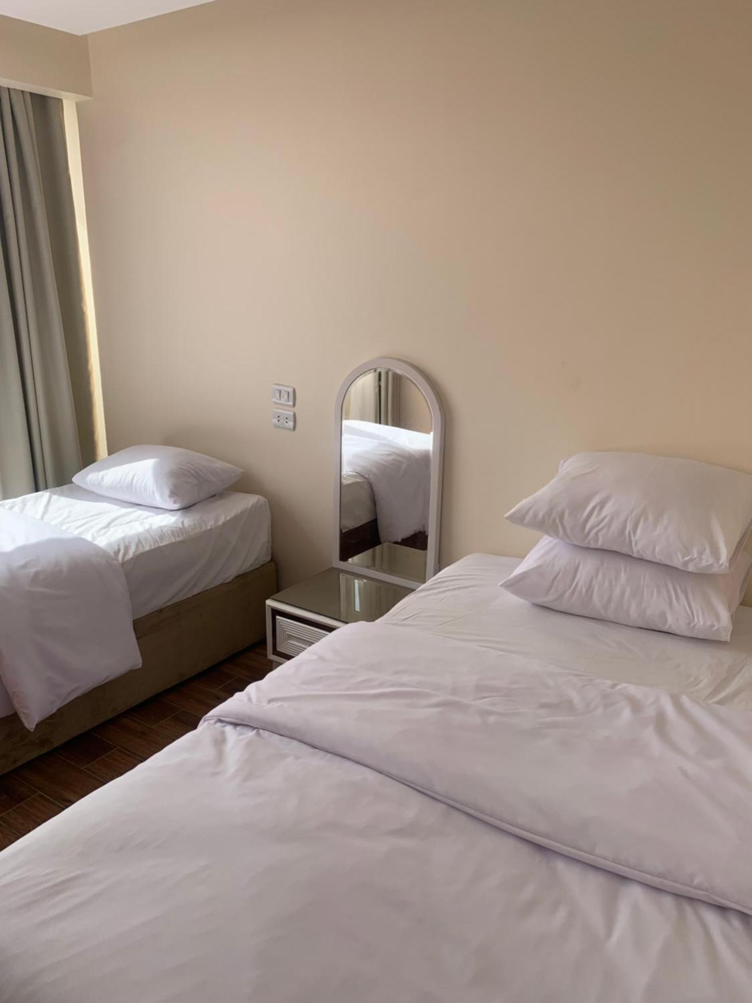 Memphis Pyramids View Hotel Nazlet el-Sîsi Eksteriør billede