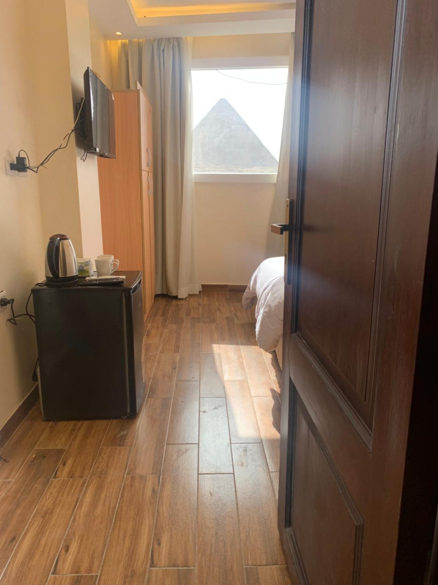 Memphis Pyramids View Hotel Nazlet el-Sîsi Eksteriør billede